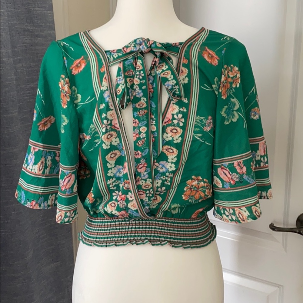 Jealous tomato Open back blouse
